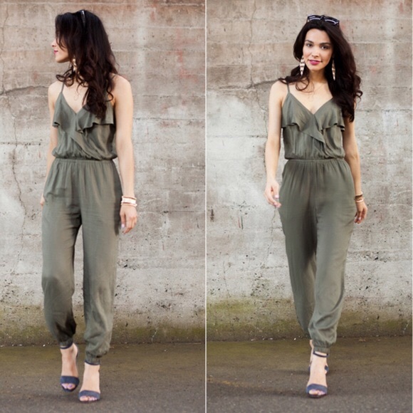 american eagle green jumpsuit
